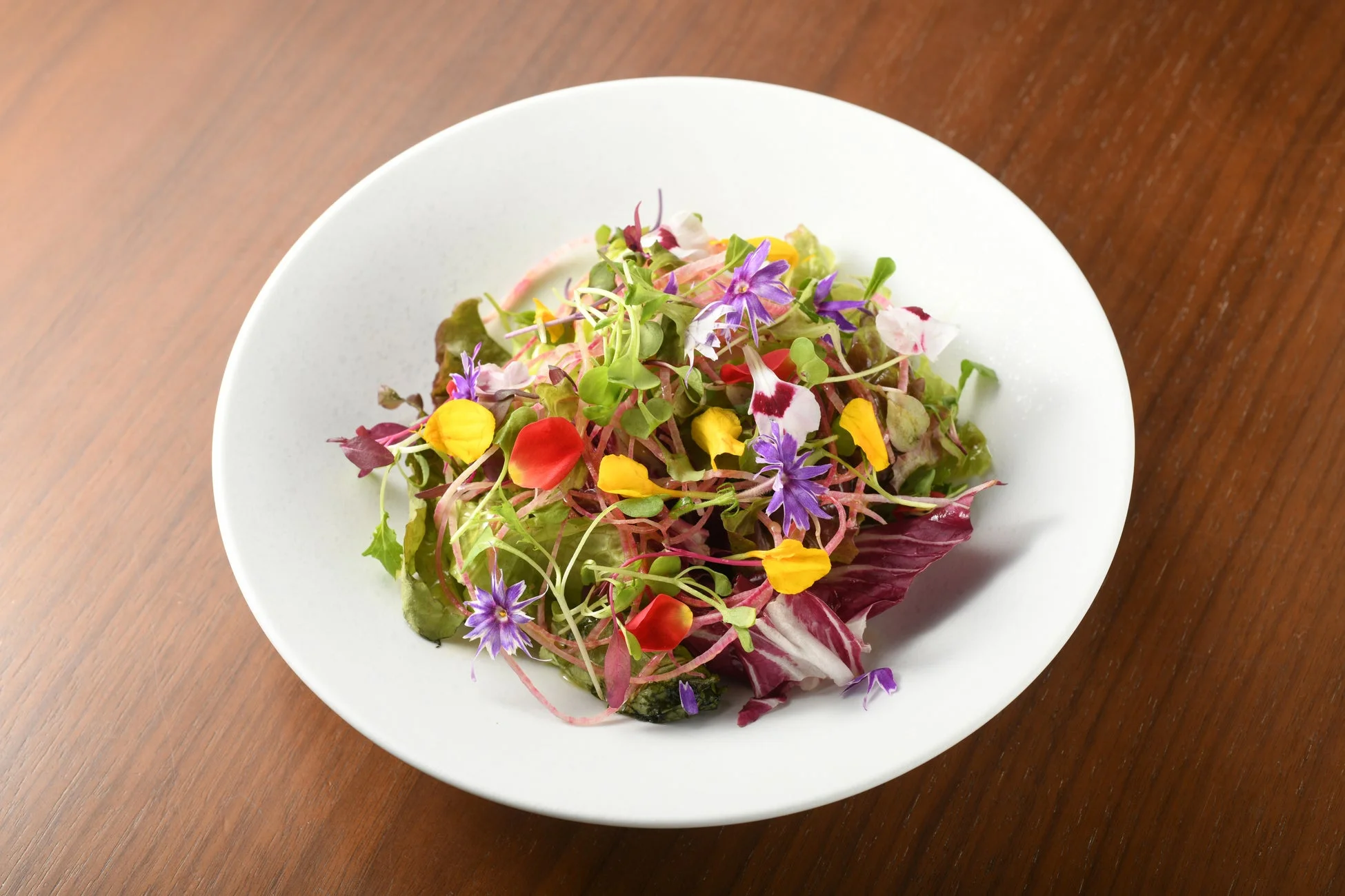 彩り豊かなサラダ