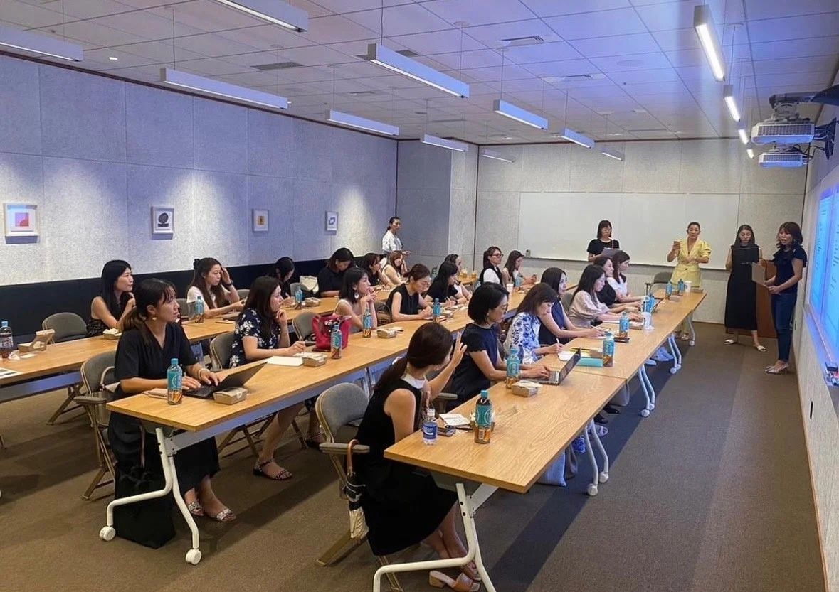 セミナーまたは研修風景