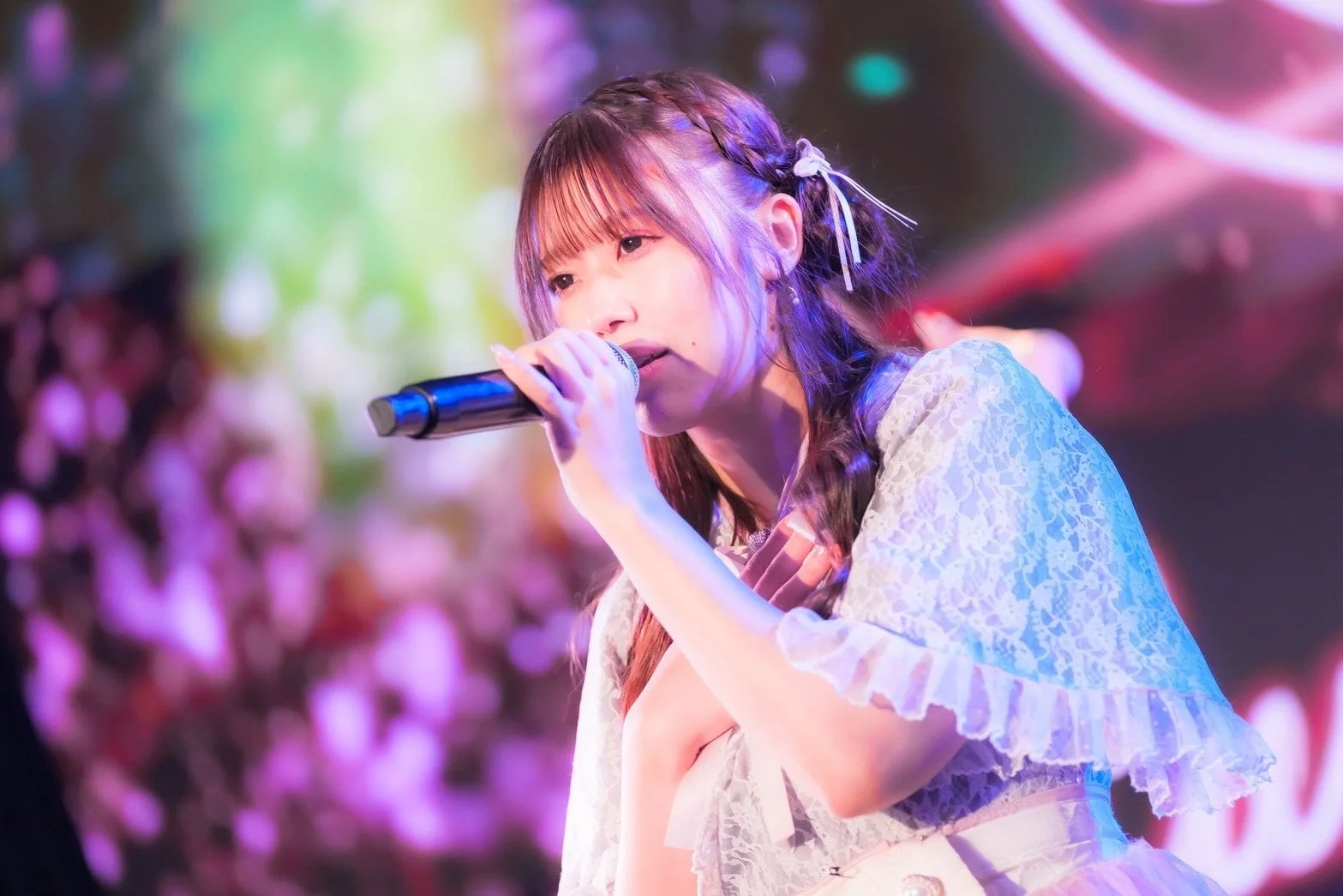 レース衣装のメンバー