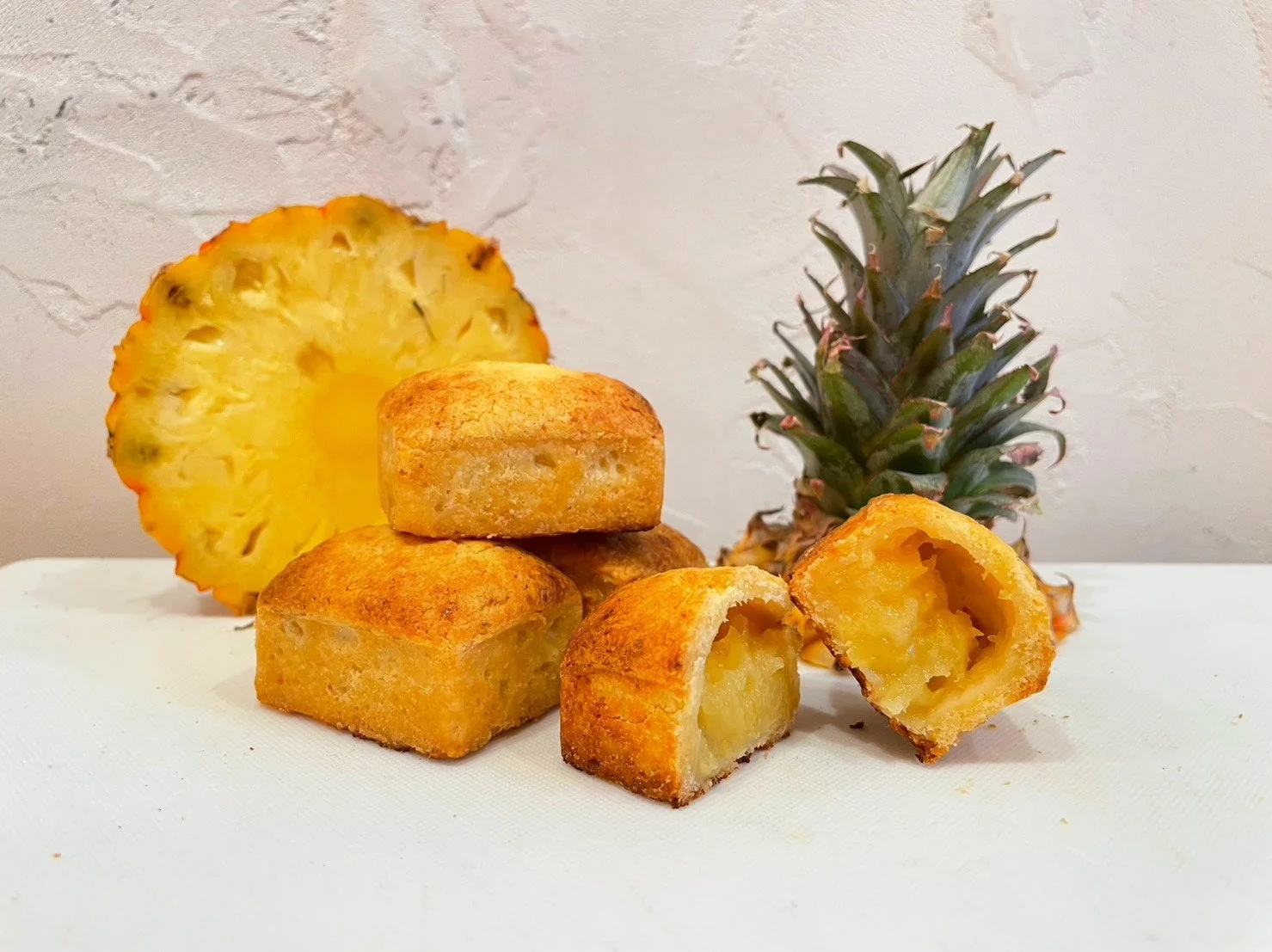 パイナップルケーキ