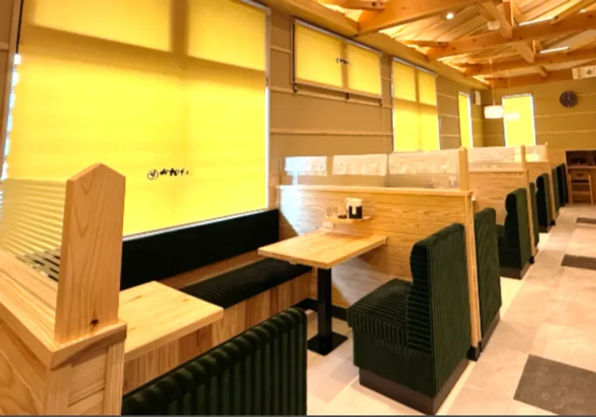 お抹茶色のソファ