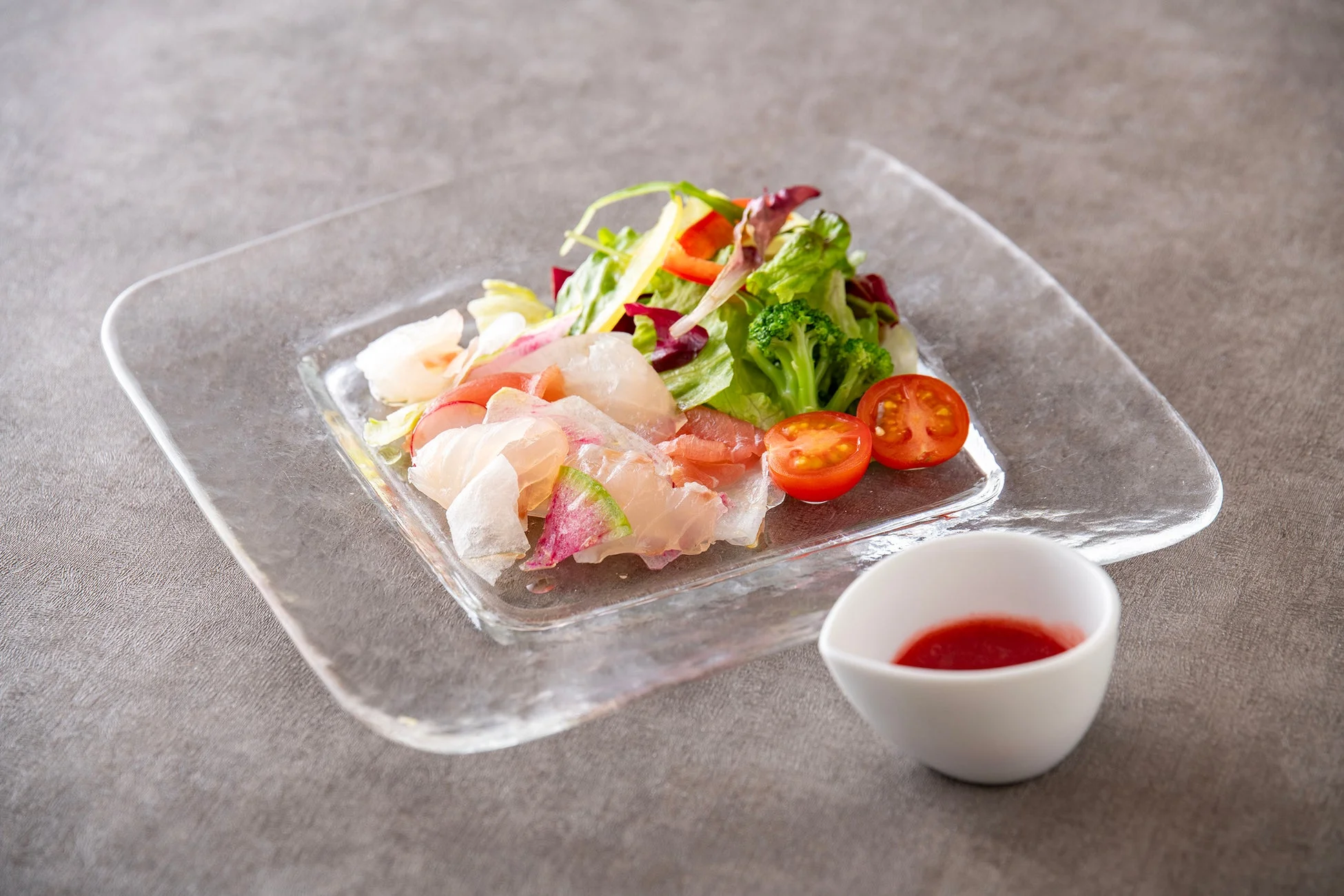 プレシャスアワーの料理例：カルパッチョ