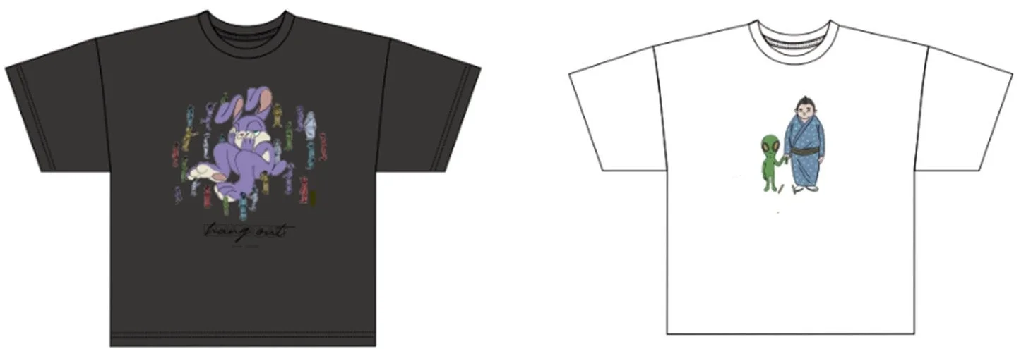 2種類のTシャツデザイン。左は紫色のウサギと小さな人型が描かれたチャコールグレーのTシャツで、「hang out」の文字入り。右は着物を着た人物と緑色の宇宙人が手をつないでいる白いTシャツです。