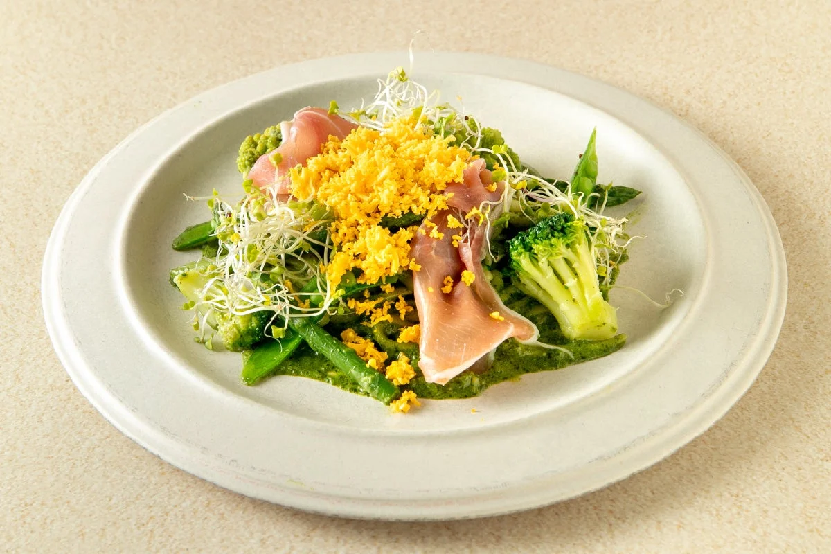 生ハムと春野菜のジェノベーゼパスタ