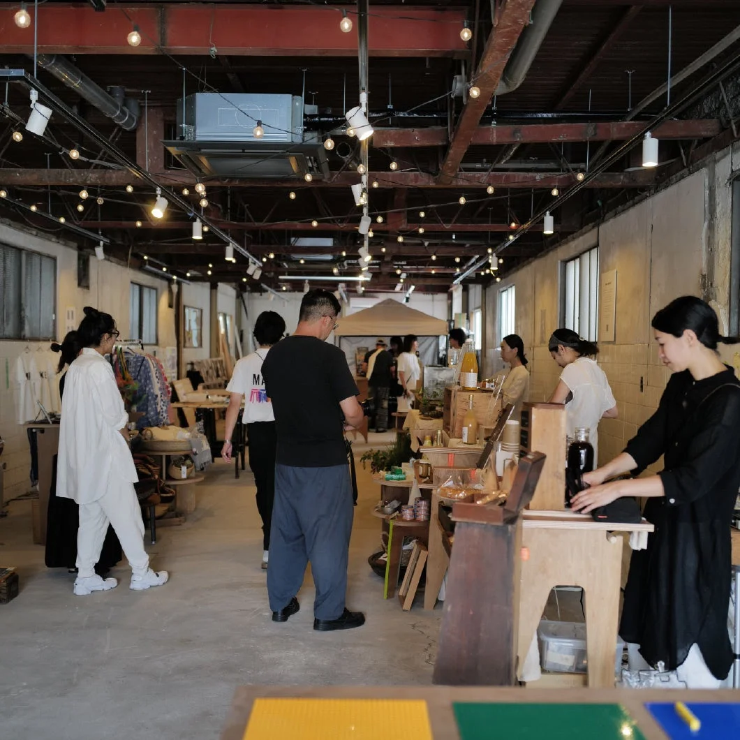 POP UPスペースのマーケット風景