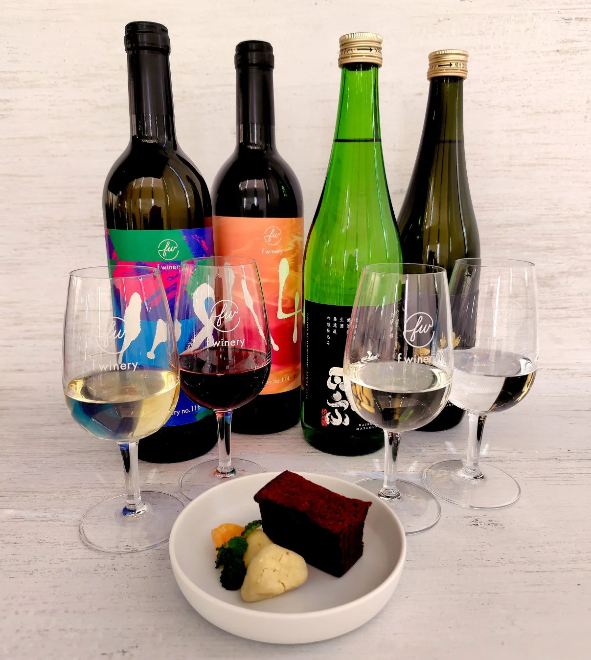 f wineryのワインと日本酒