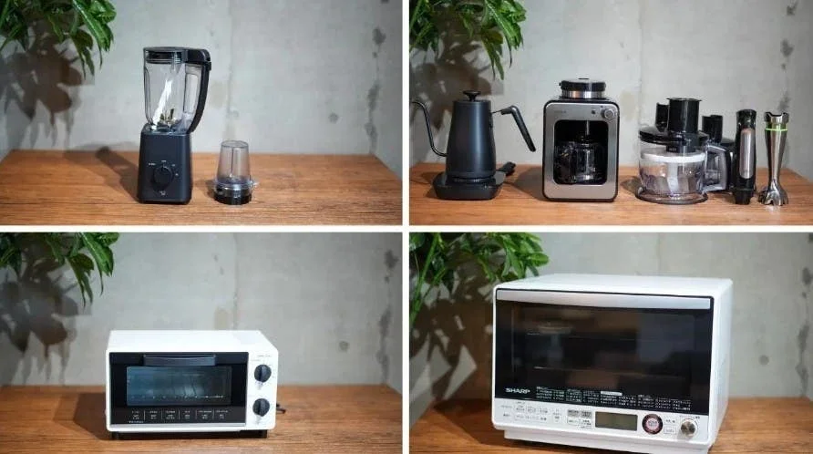 木製のカウンターに置かれた様々なキッチン家電