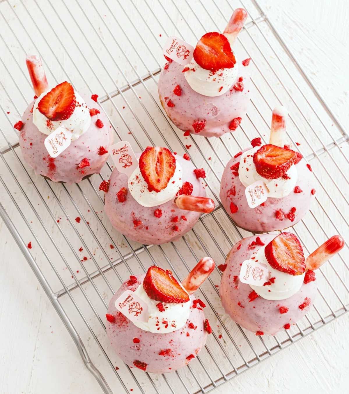 いちごミルクドーナツ