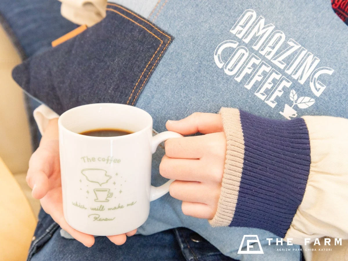 コーヒー、マグカップ、デニム