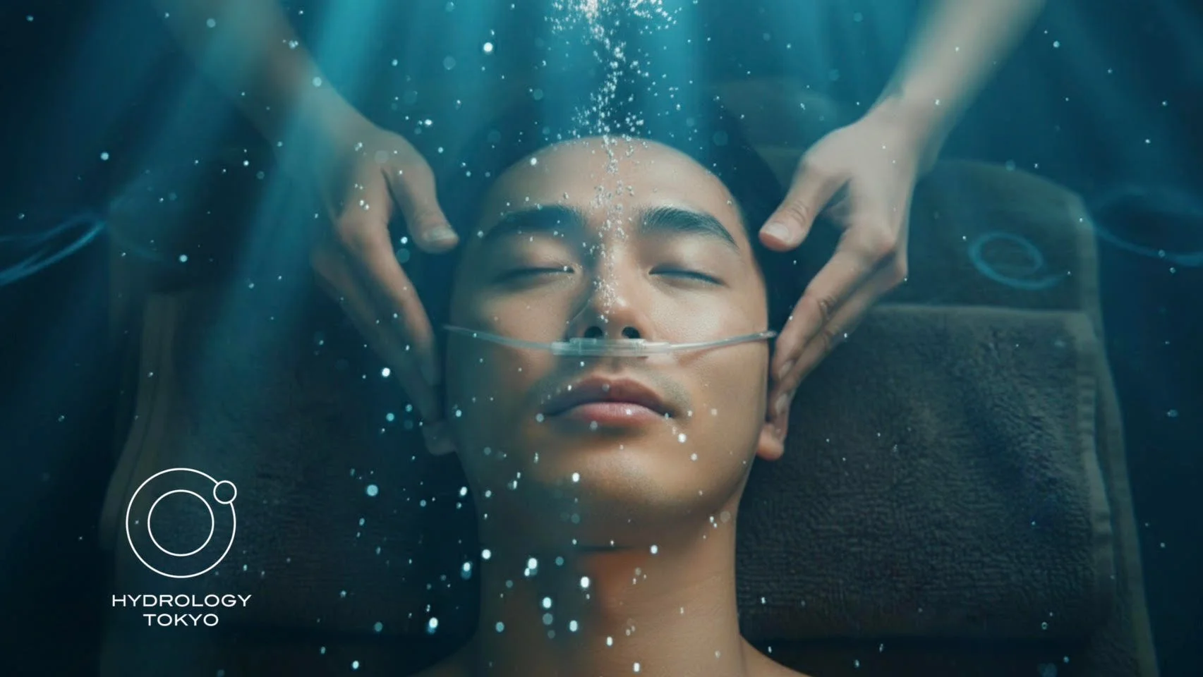 リラックスしたトリートメントを受ける男性