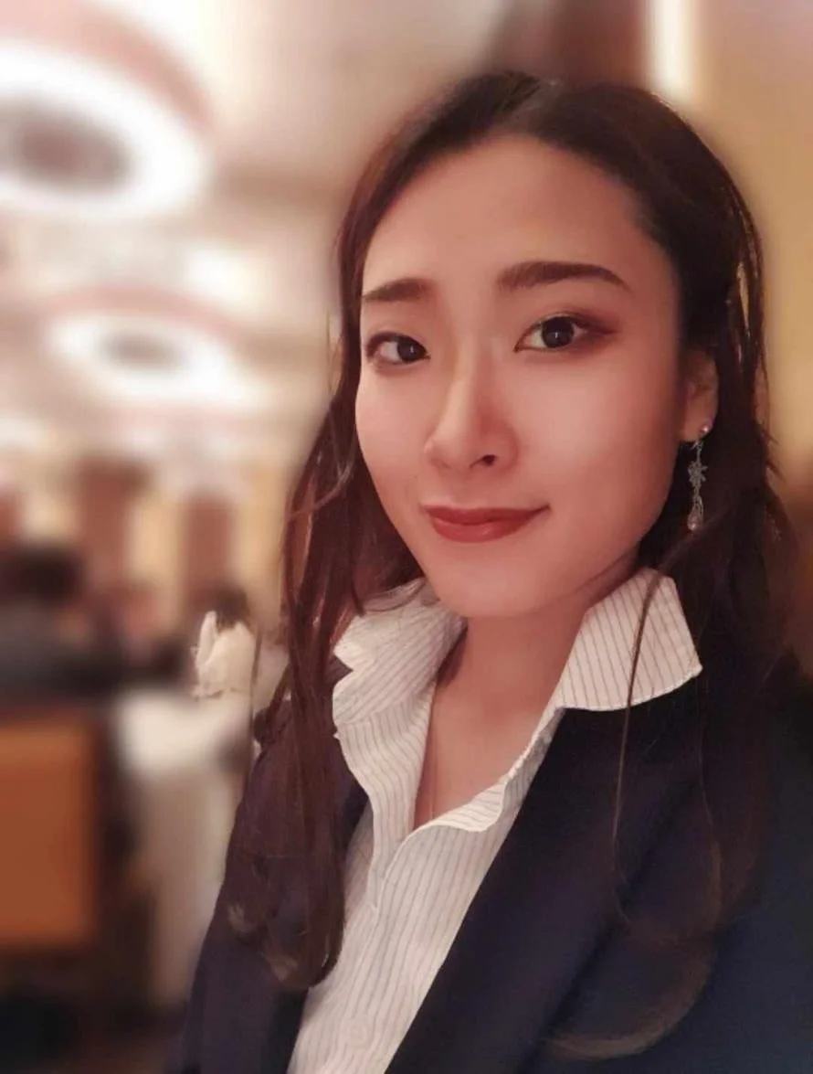 亀坂しおり氏のポートレート