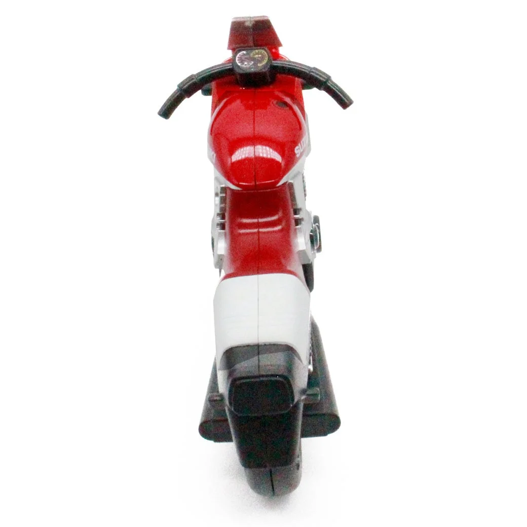 赤いピザカッターナの正面