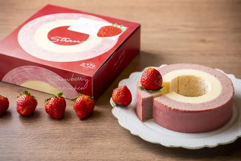 定番商品 いちごのバウムクーヘン