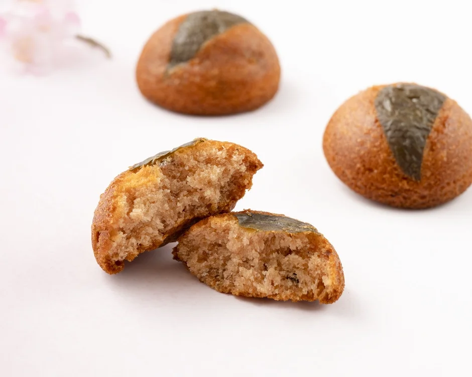 桜モチドレーヌ