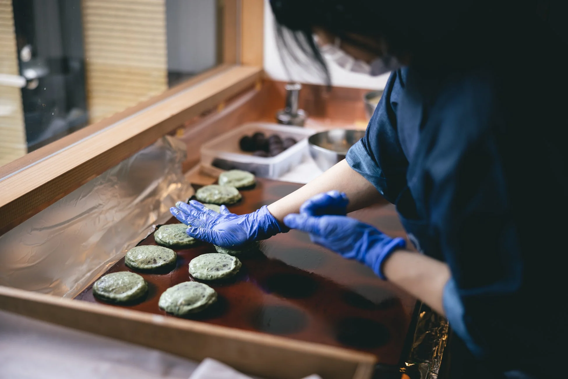 和菓子作りの様子