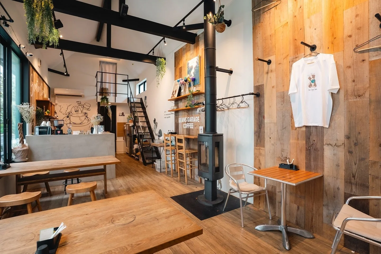 ビーンズガレージコーヒーの店内