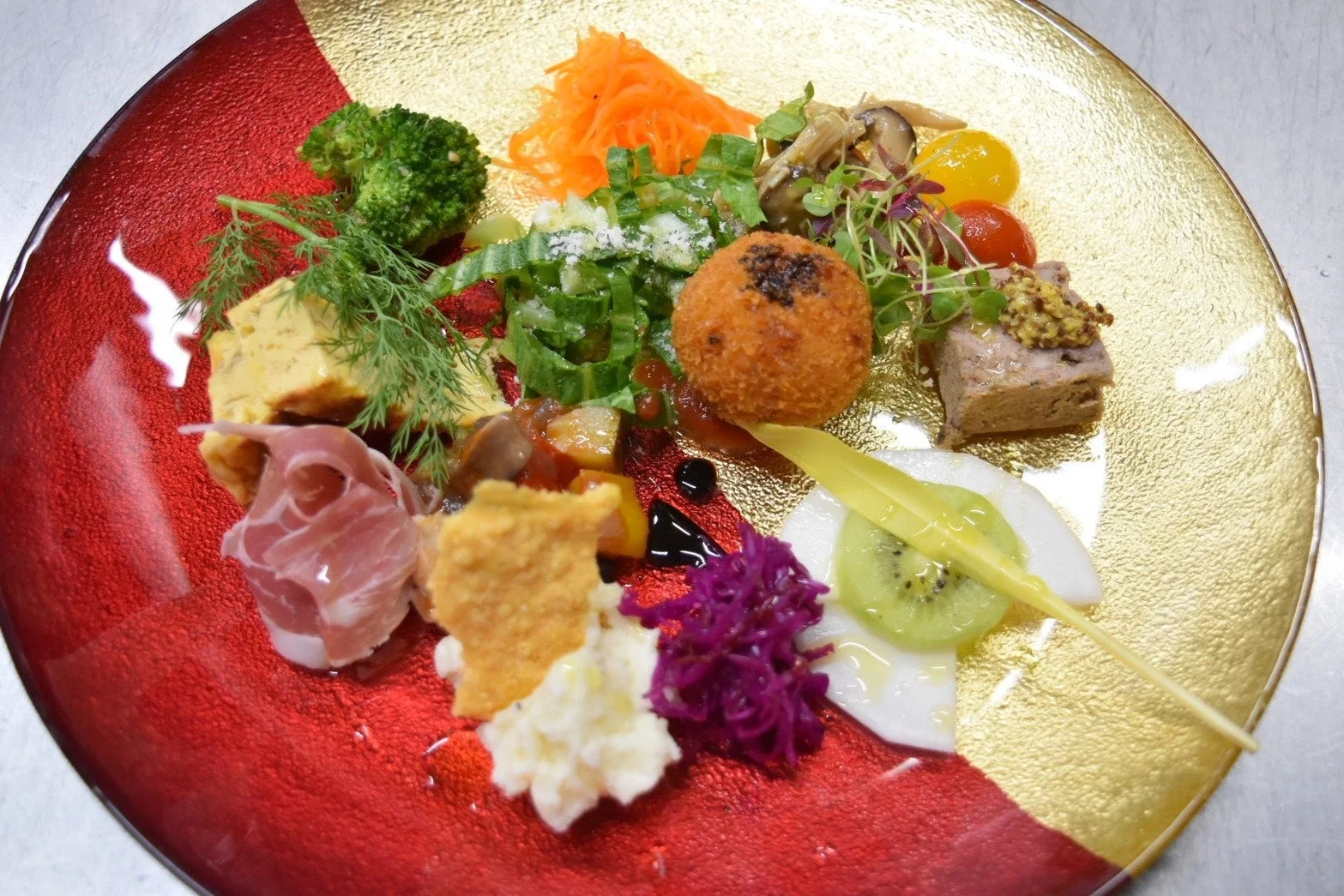 前菜盛り合わせ