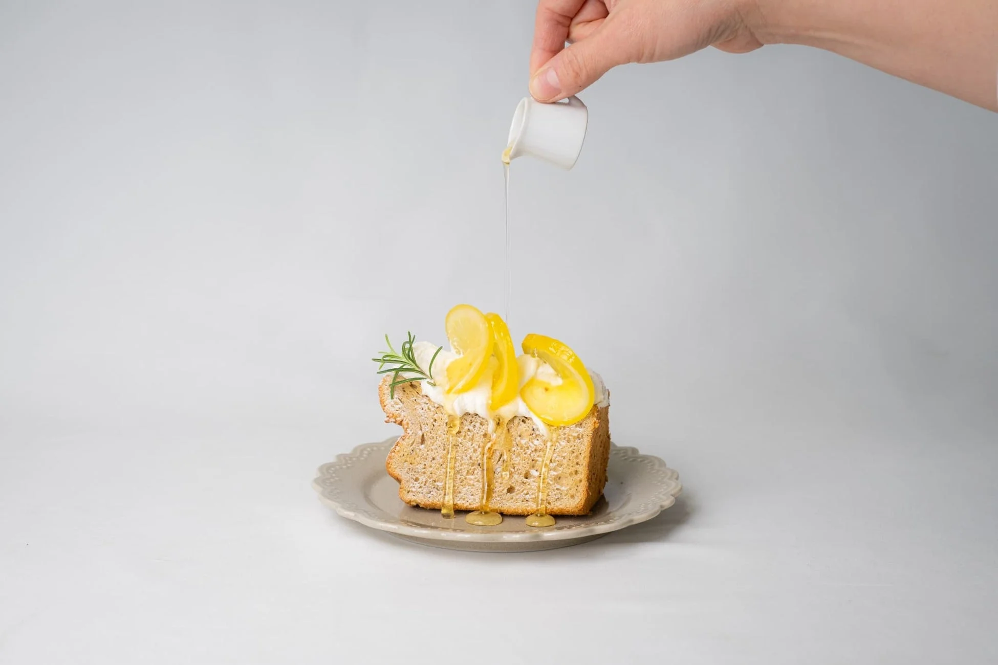 はちみつレモンシフォンケーキ