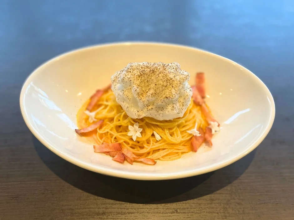 真由のふわふわカルボナーラ