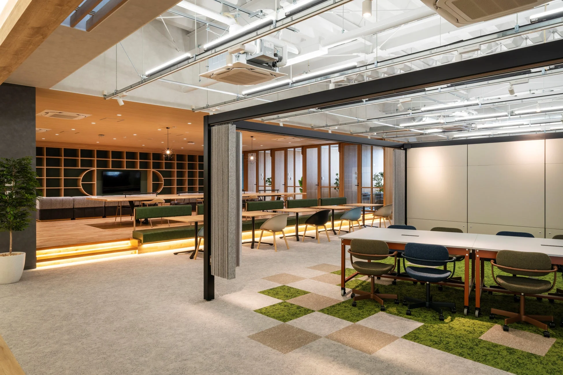 多機能オフィス空間