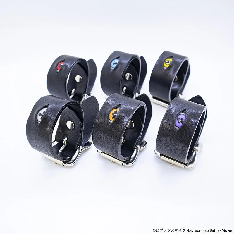 ヒプノシスマイクの各ディビジョンカラーと目のデザインが施されたレザーブレスレット