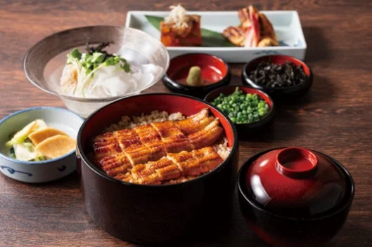 赤坂ふきぬきひつまぶし