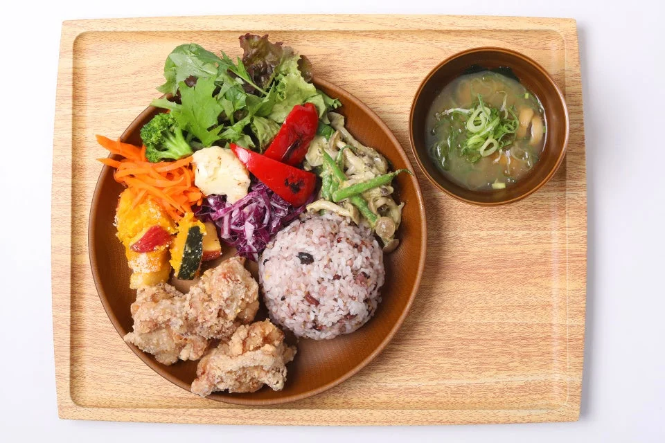 彩り豊かな和風定食