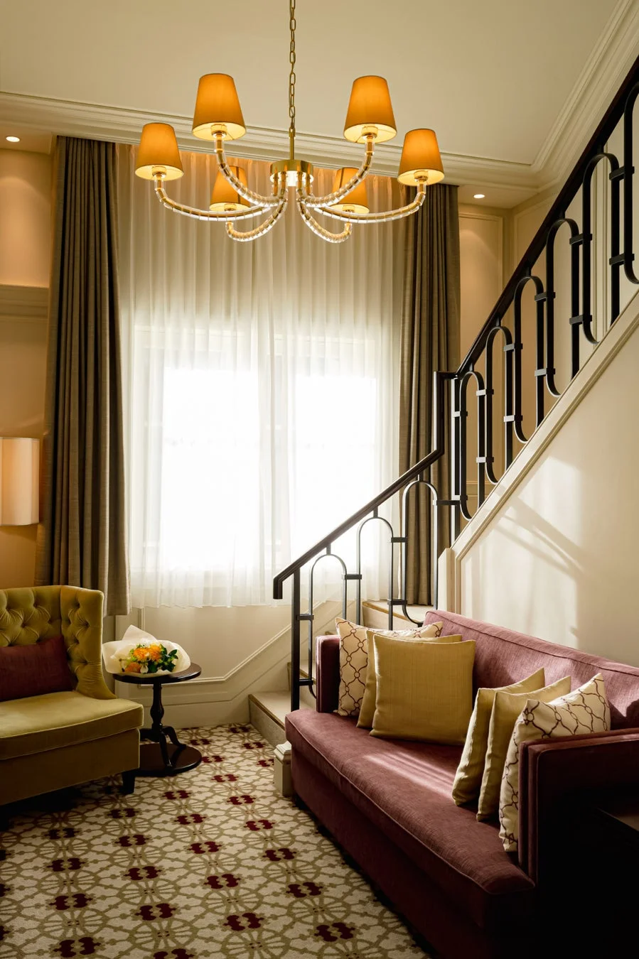 豪華なホテルのロビー