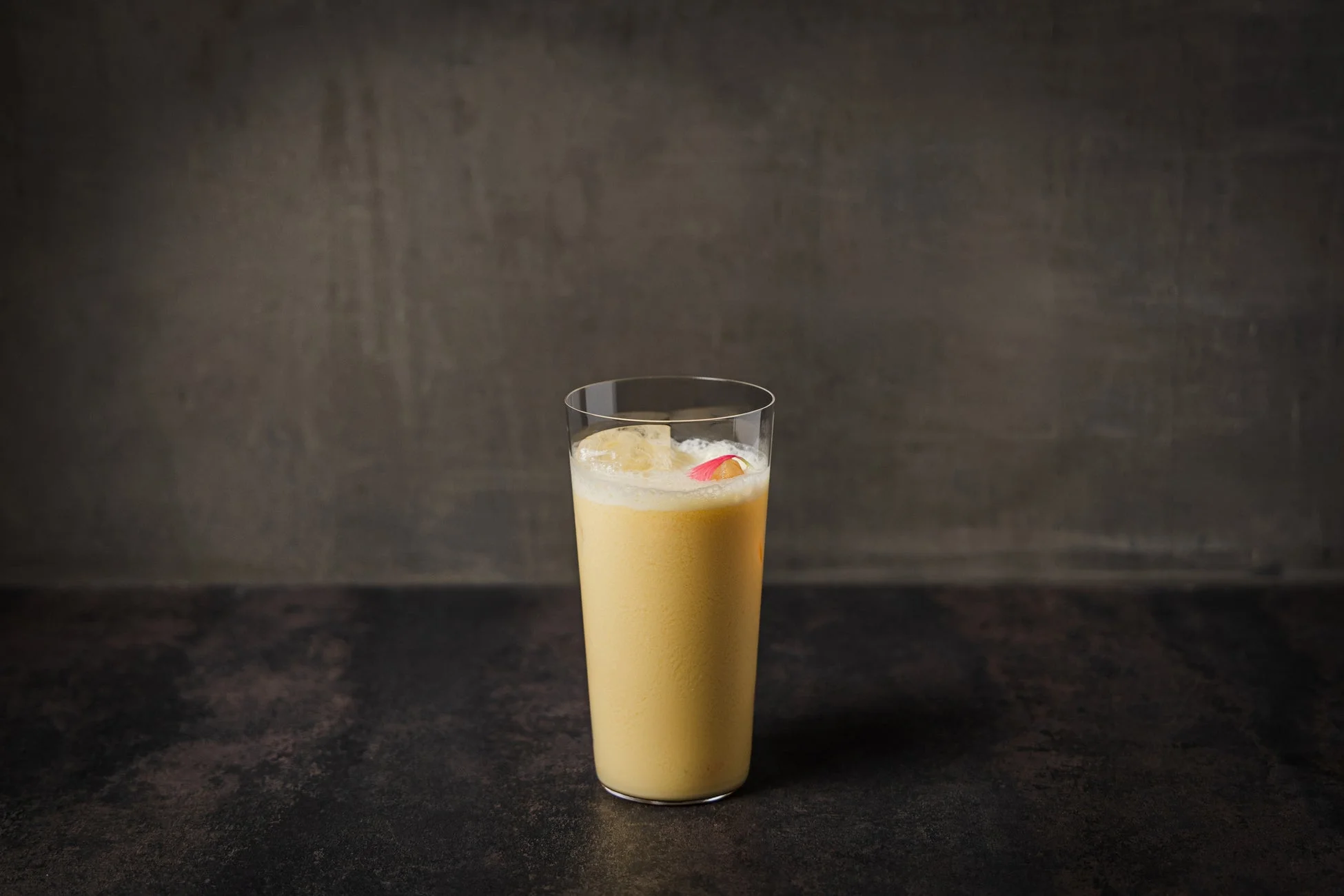 ペアリングカクテル（ノンアルコール）「春のはちみつ香るマンゴーラッシー」