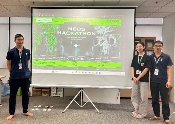 LinhVibeCodeチームの集合写真