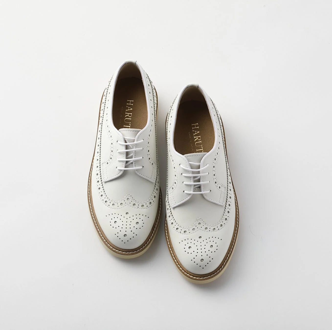 HARUTAのウィングチップシューズ