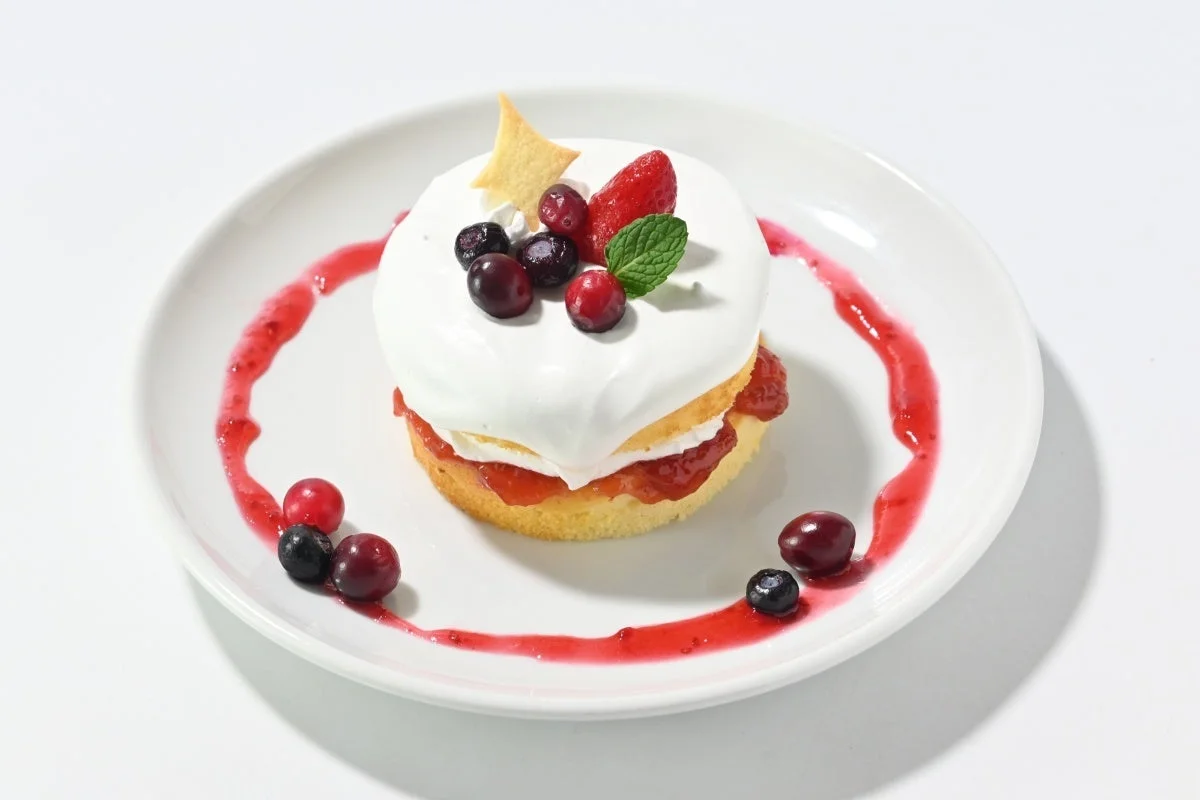 天才料理人ロノのヴィクトリア風スポンジケーキ