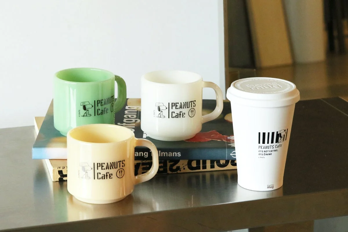 PEANUTS Cafeのマグカップとサーモマグ