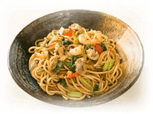 エビと野菜の麺料理