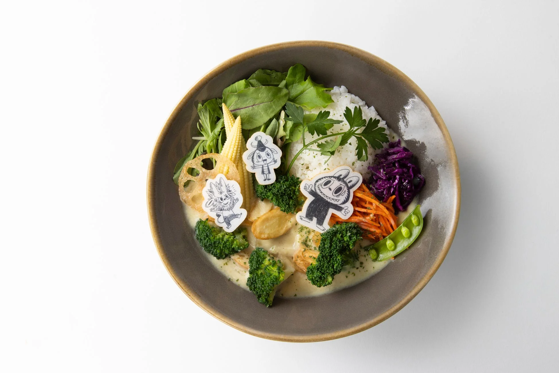THE MONSTERLAND CREAM CURRY