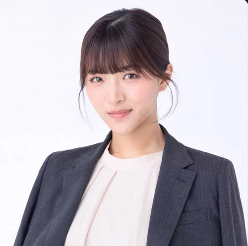 三上 春香氏