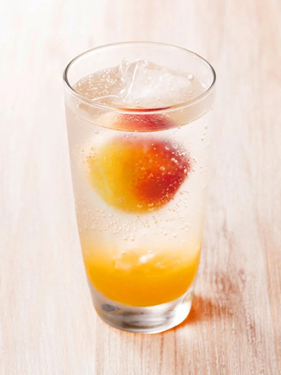 ピーチソーダ,炭酸飲料,桃,ドリンク,氷,グラス,爽やか,フルーツ,夏
