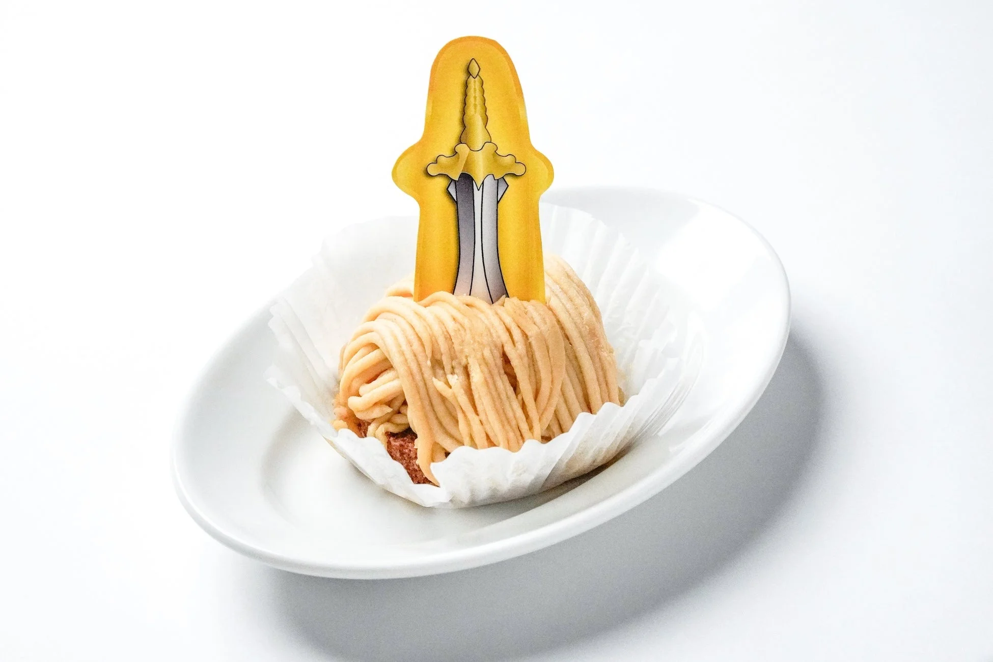 王家に伝わる伝説の聖剣ケーキ