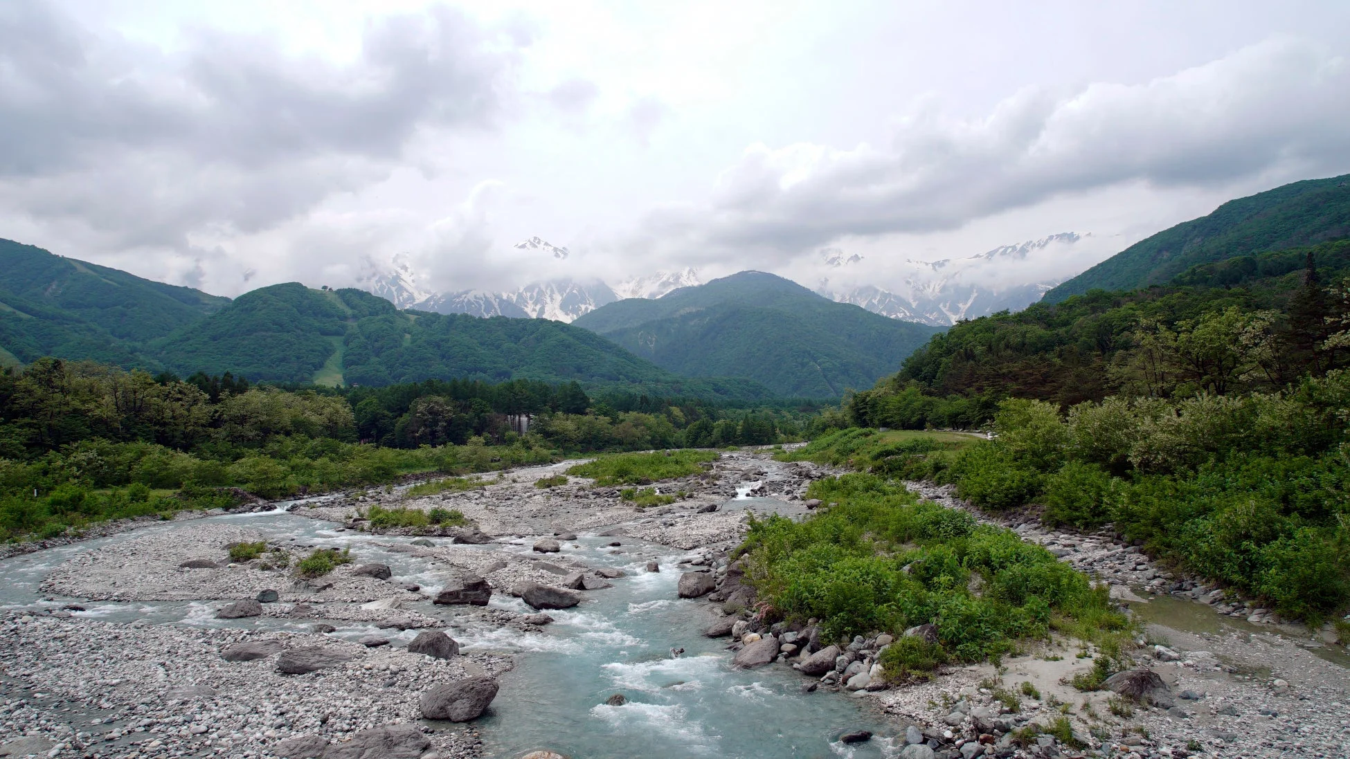 山と川