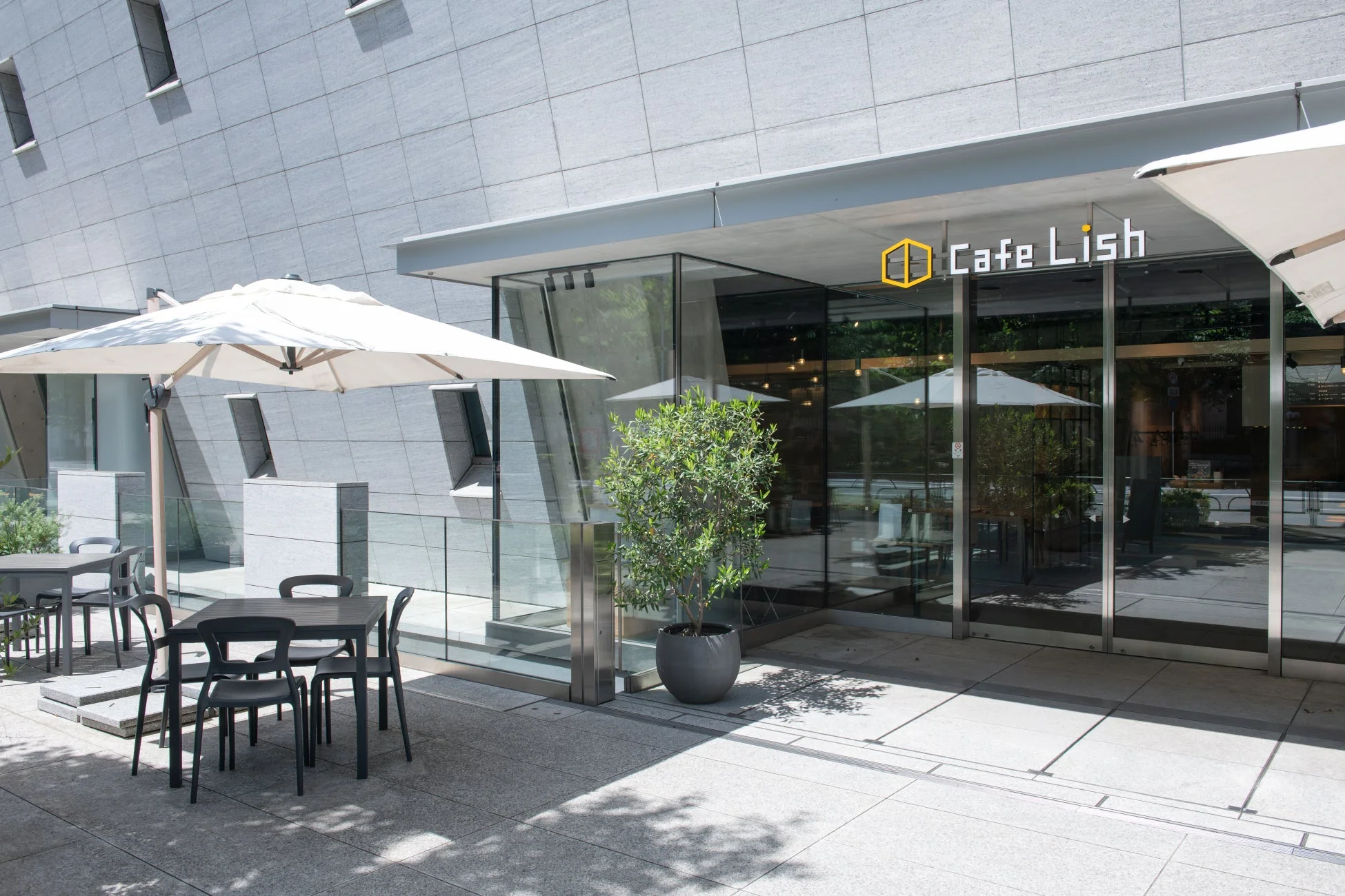 Cafe Lish テラス席