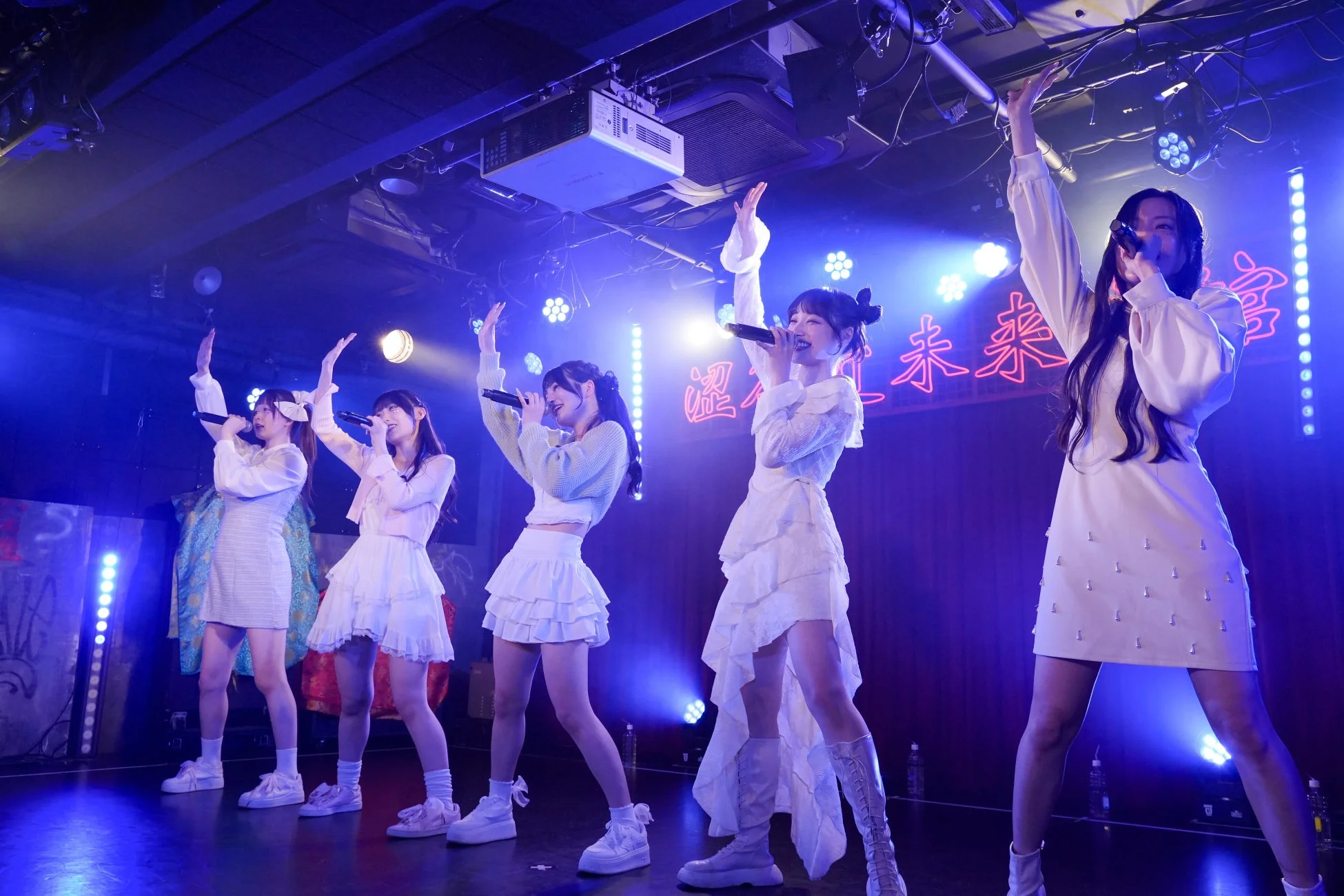 ライブ終盤のパフォーマンス