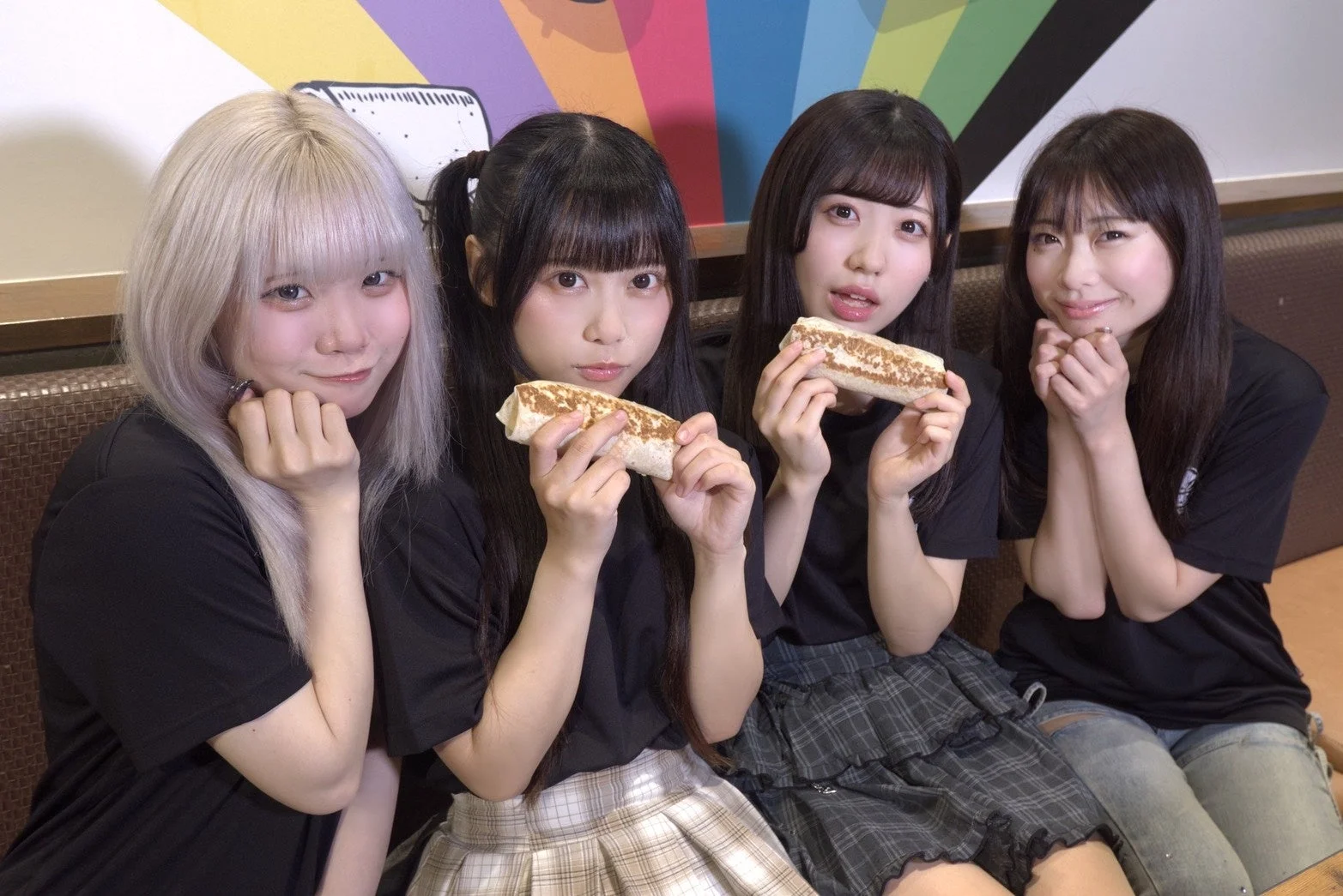 てんしめし!メンバーの集合写真2