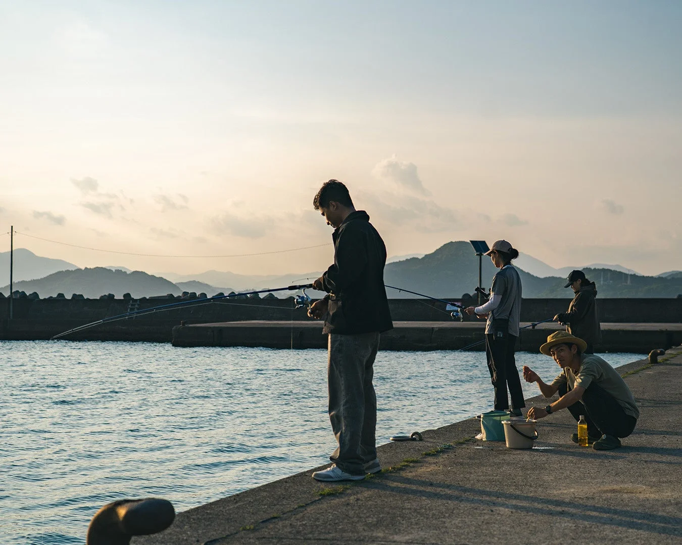 釣り,港,海,夕暮れ,人々,レジャー,趣味,堤防,風景,アウトドア