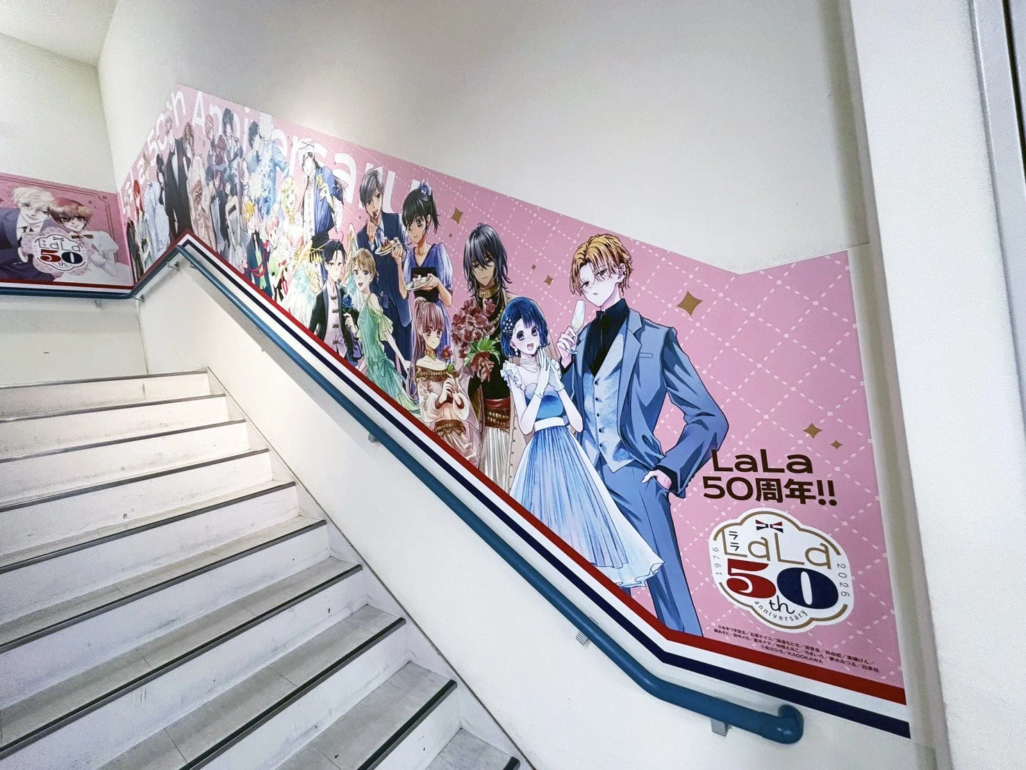 アニメイト池袋本店 階段広告3