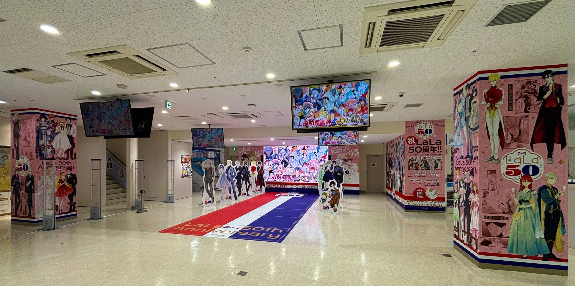 アニメイト池袋本店 サイネージ広告